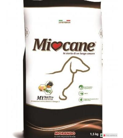MioCane Adult 0.3 Crocchette Mini per cani in pollo naturale con agnello e riso 1,5kg